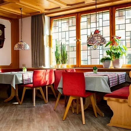 Lamm Garni Bed & Breakfast